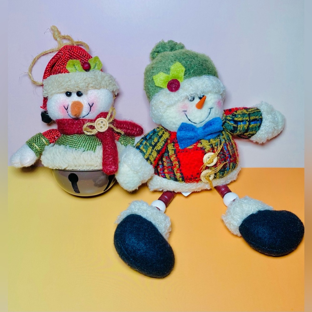 Snowman Green‎ Jingle Bell Christmas Holiday Hanging Ornament Plush Set Unique